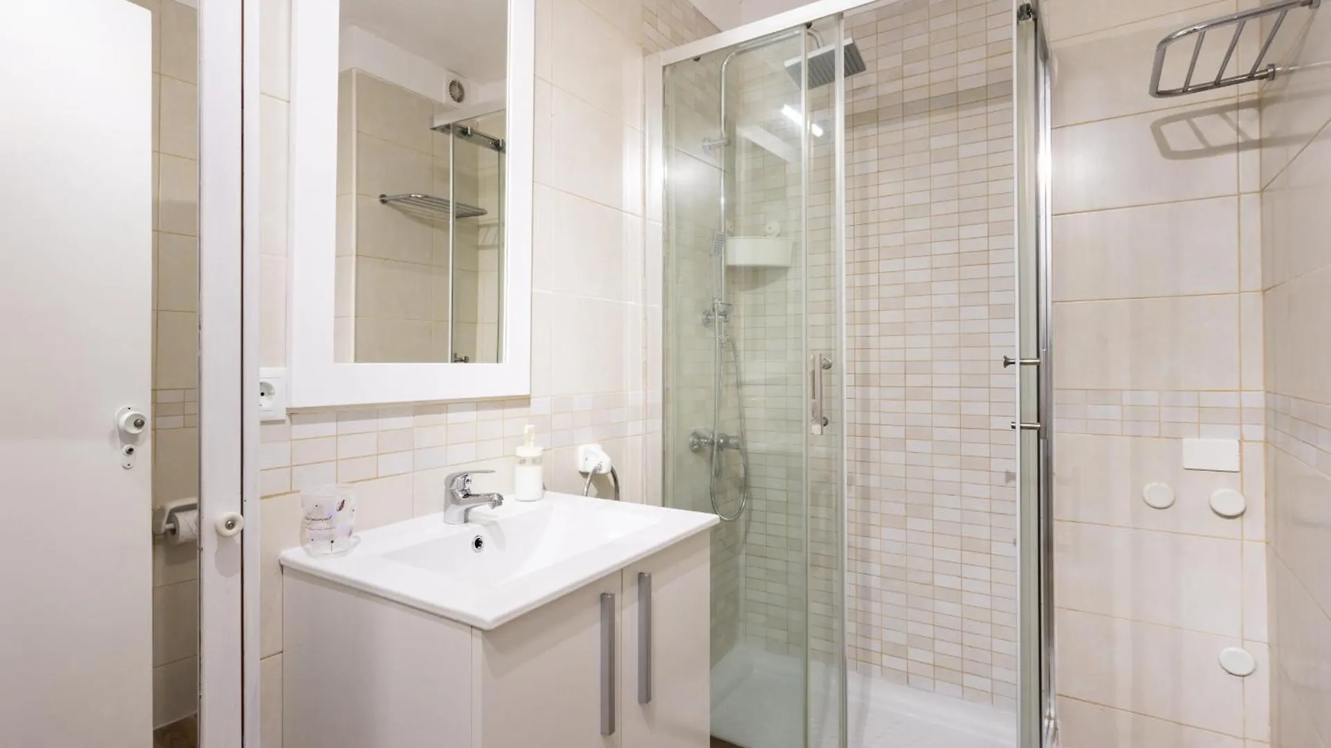 Okstay - Estudio Flores, Con Piscina Y A 300M De La Playa Puerto de la Cruz  Daire Puerto de la Cruz (Tenerife)